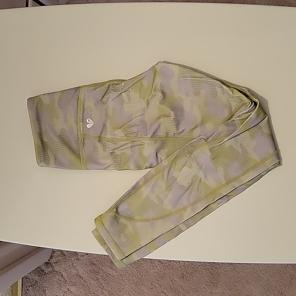 Fabletics women's leggings size small
